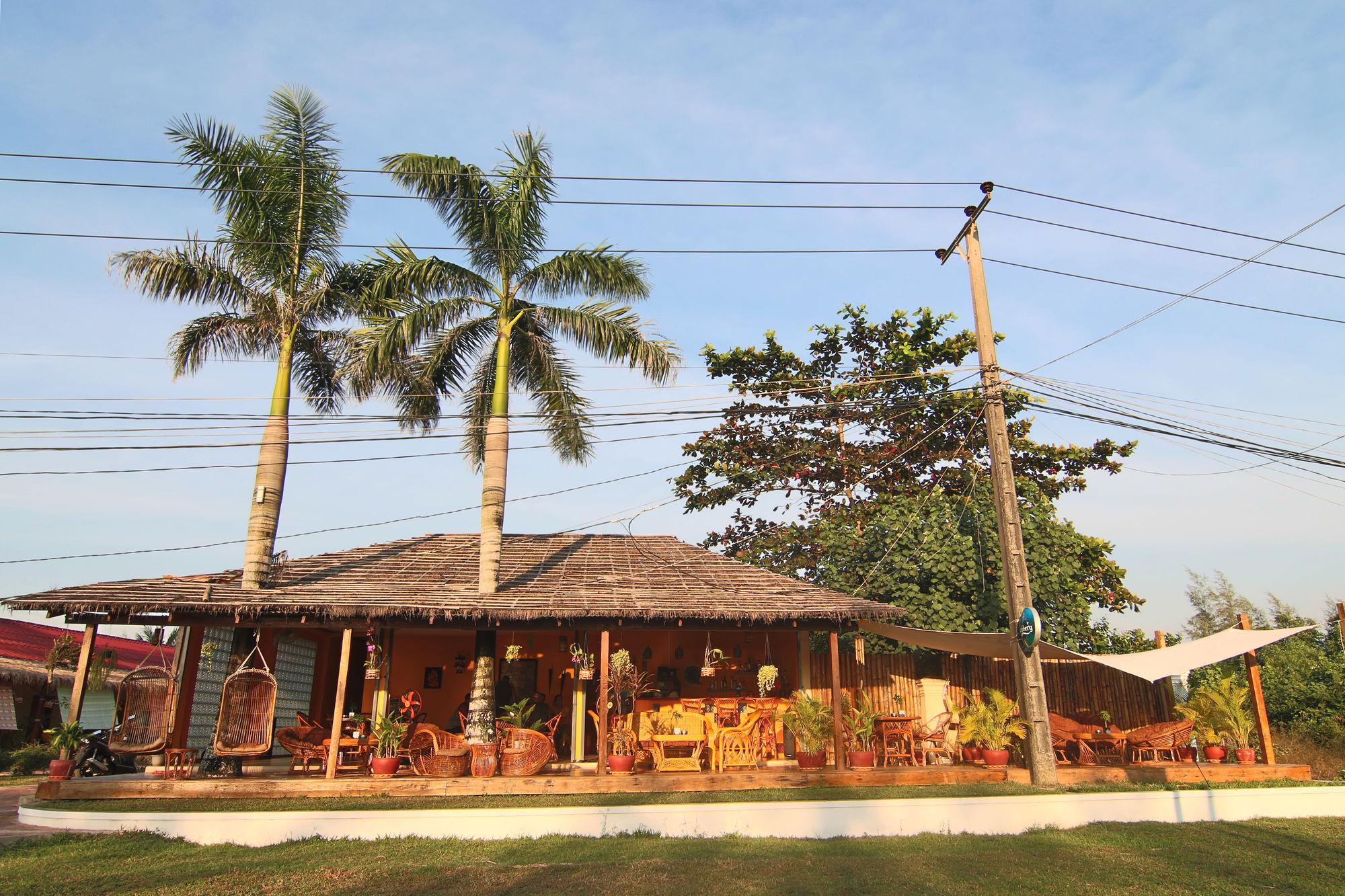 Sunset Lounge Hotel สีหนุวิลล์ ภายนอก รูปภาพ